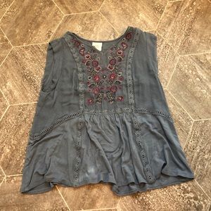 Summer tank top bundle!!